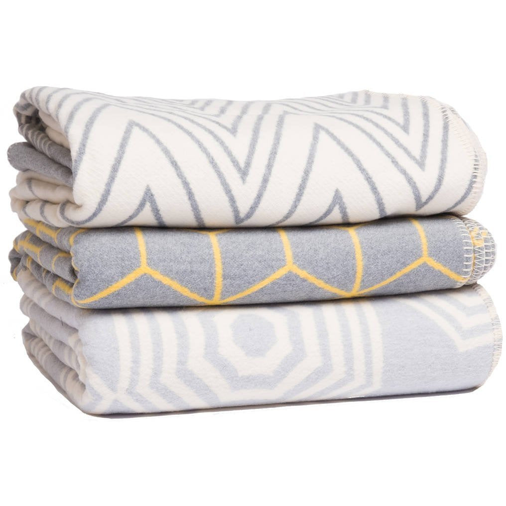 Grace Beauty Atlanta grey parasol single size bed blanket, soft throw for bed or sofa, cozy and lightweight.