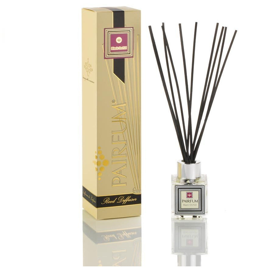 Grace Beauty Pairfum London luxury reed diffuser in White Lavender, 50ml with 10 reeds, elegant beauty fragrance for home.