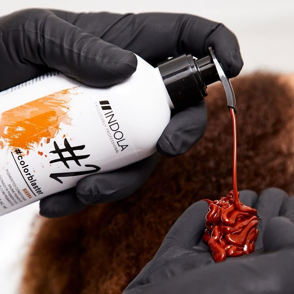 Indola Exclusively Professional Colorblaster Pigmented Conditioner Sierra 300ml bottle with label and pump dispenser.