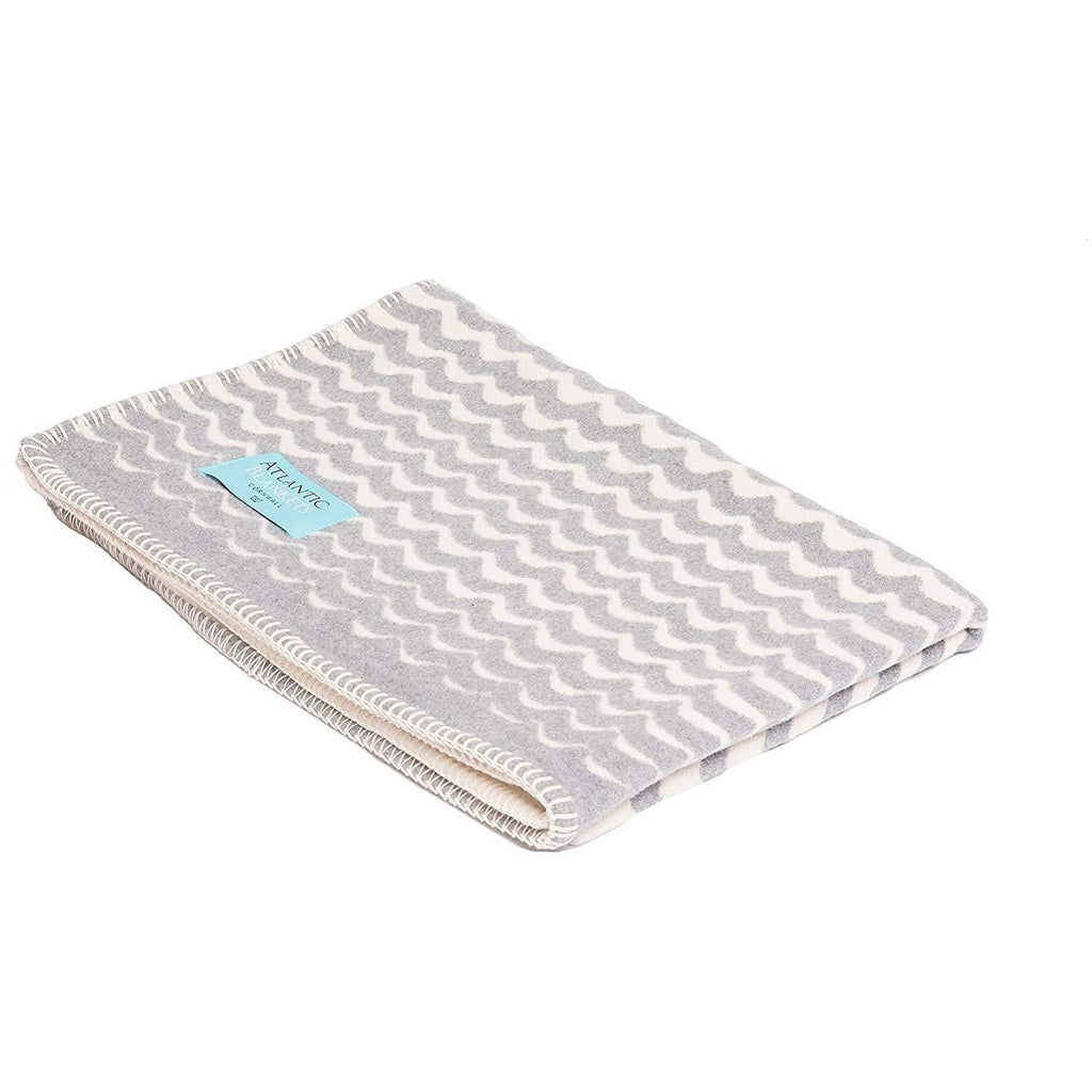 Grace Beauty Atlanta grey brushed cotton throw blanket, single size bed blanket with soft, cozy fabric for bedroom or living space.