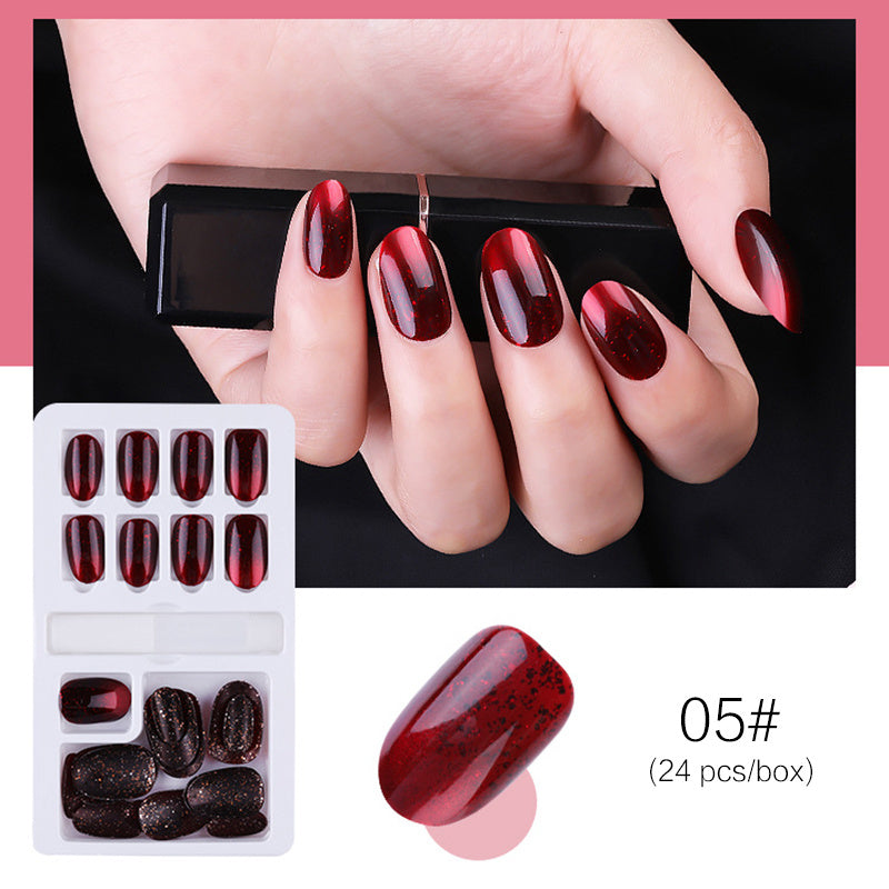 Cashymart reusable stick-on nails displayed on a hand, showcasing easy-to-apply, fashionable press-on nail designs.